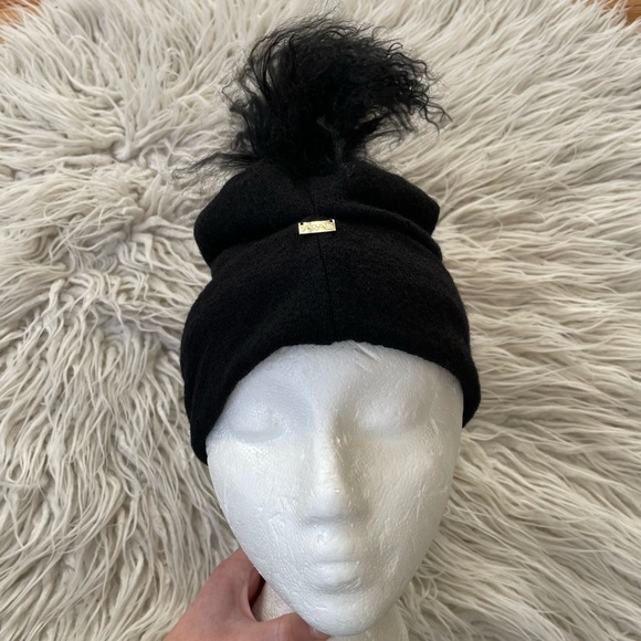 ARAE Accessories - ARAE Black Freya Boiled Wool Polar Fleece Mongolian Fur Pom Pom Beanie Hat OS
